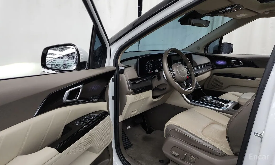 Фото 10 - Kia Carnival