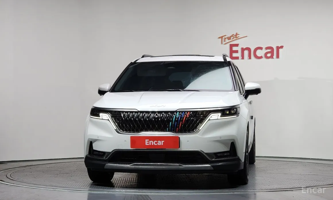 Фото 3 - Kia Carnival