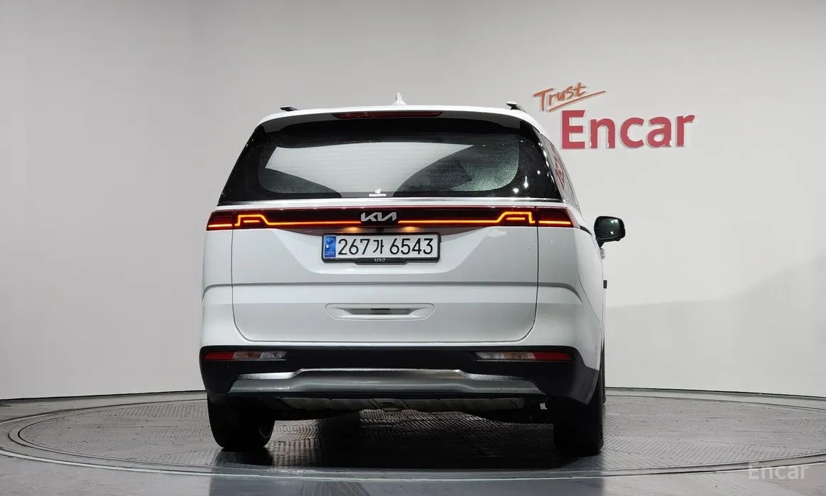 Фото 4 - Kia Carnival