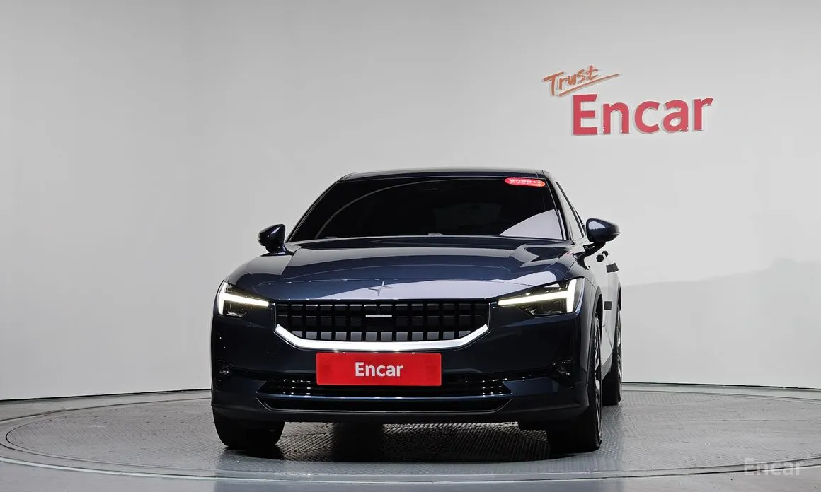 Фото 3 - Polestar 2
