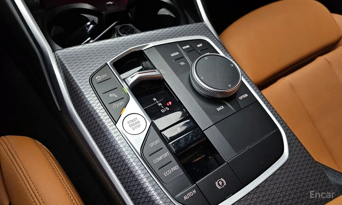 Photo 9 - BMW 3 Series