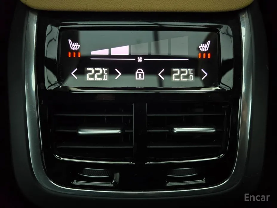 Фото 18 - Volvo S60