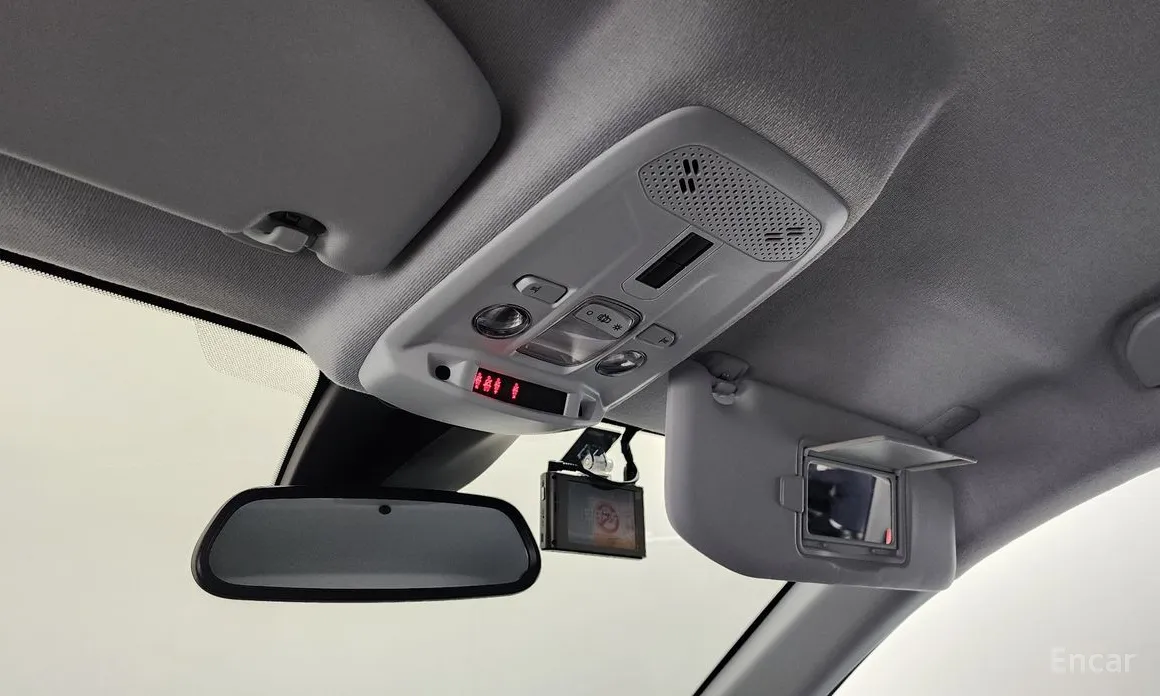 Фото 17 - Peugeot 208