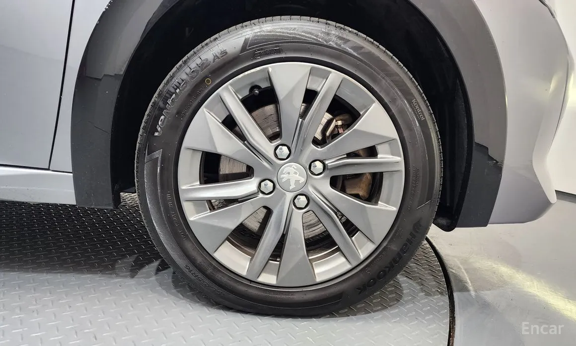 Фото 5 - Peugeot 208