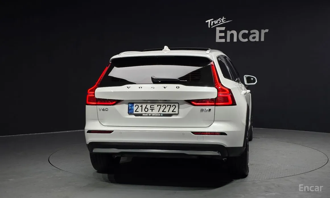 Фото 4 - Volvo V60