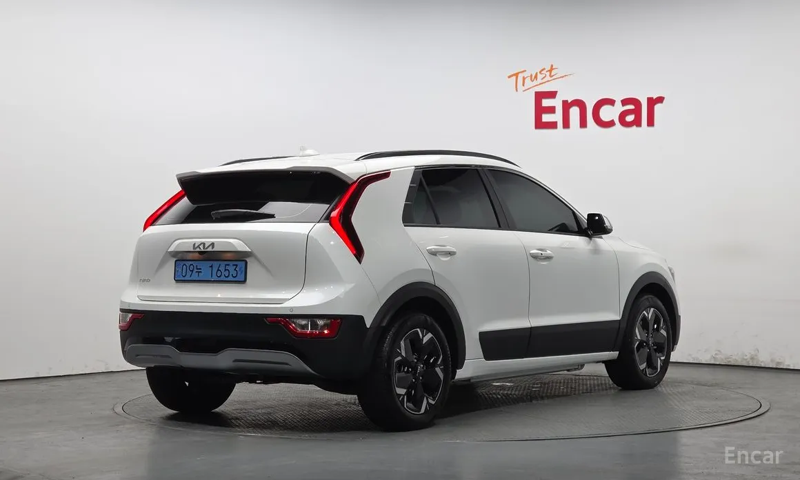 Фото 2 - Kia Niro