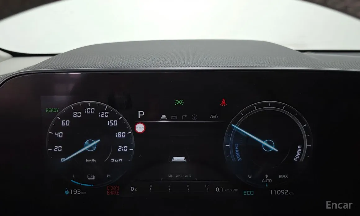 Фото 8 - Kia Niro