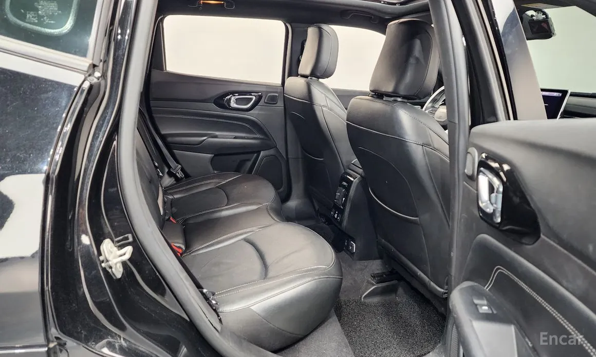 Фото 12 - Jeep Compass