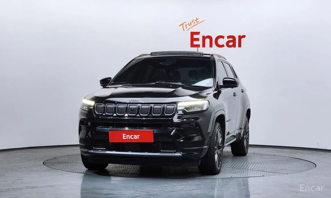 Фото 3 - Jeep Compass