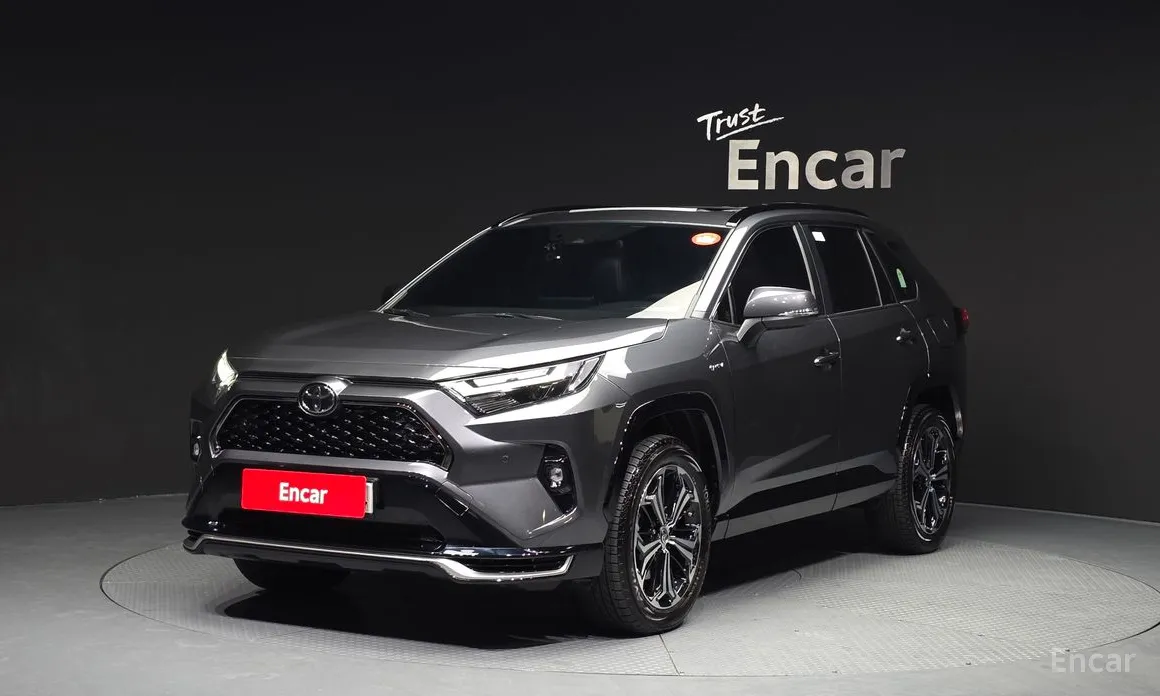 Фото 1 - Toyota RAV4