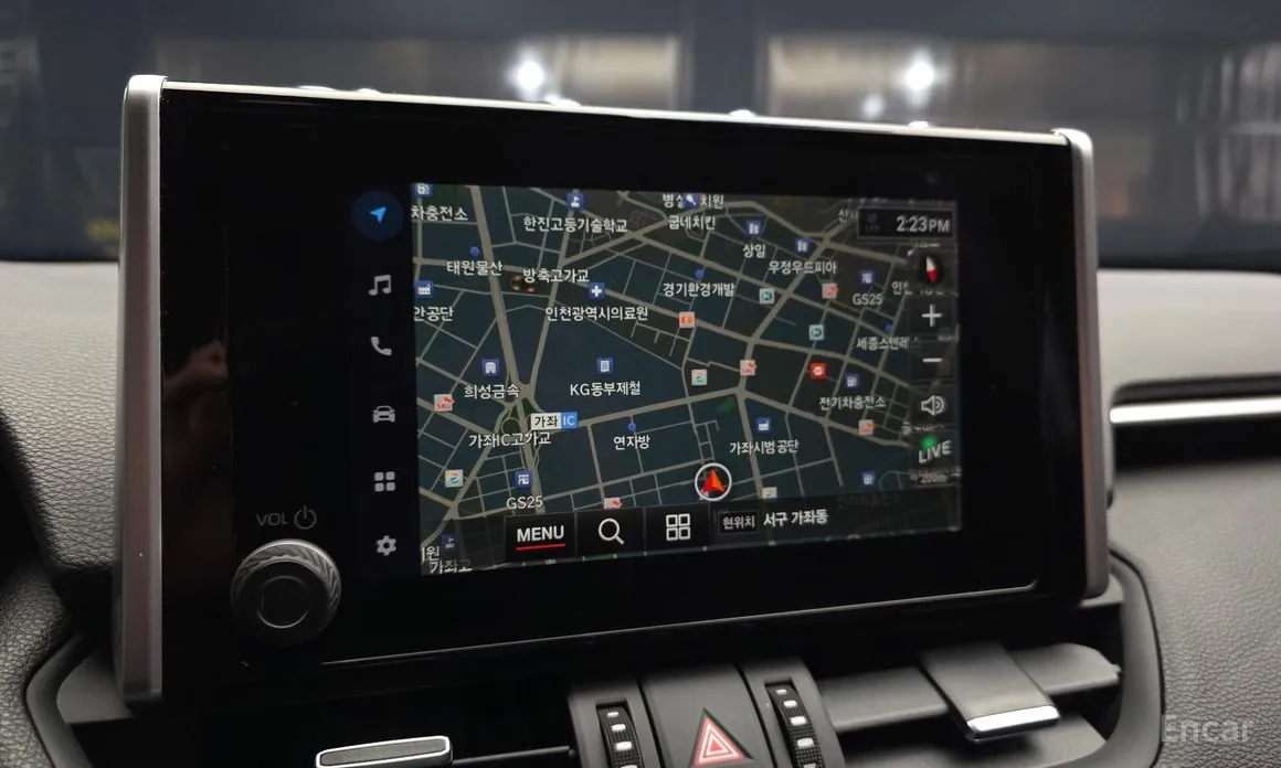 Фото 14 - Toyota RAV4