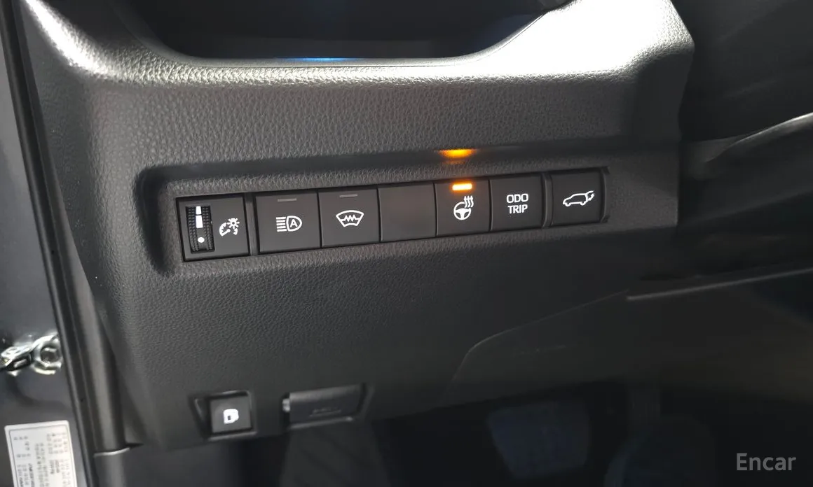 Фото 18 - Toyota RAV4