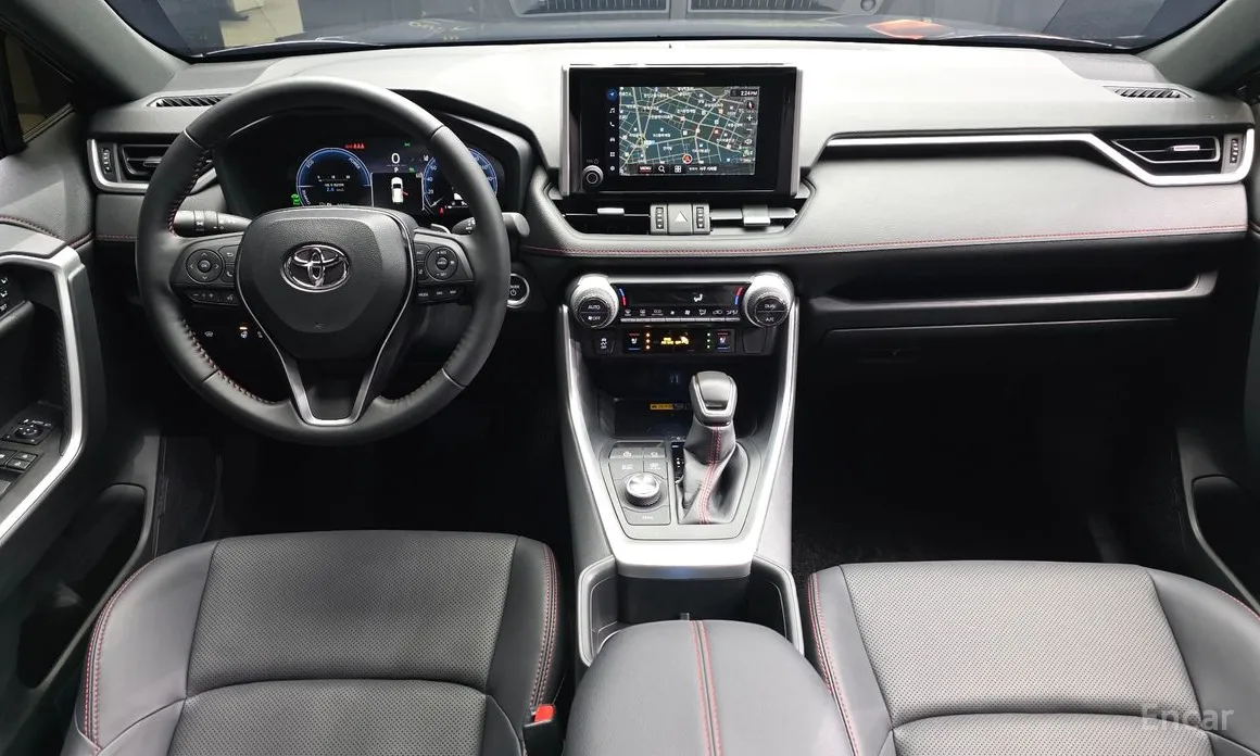 Фото 7 - Toyota RAV4