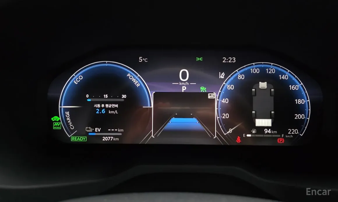 Фото 8 - Toyota RAV4