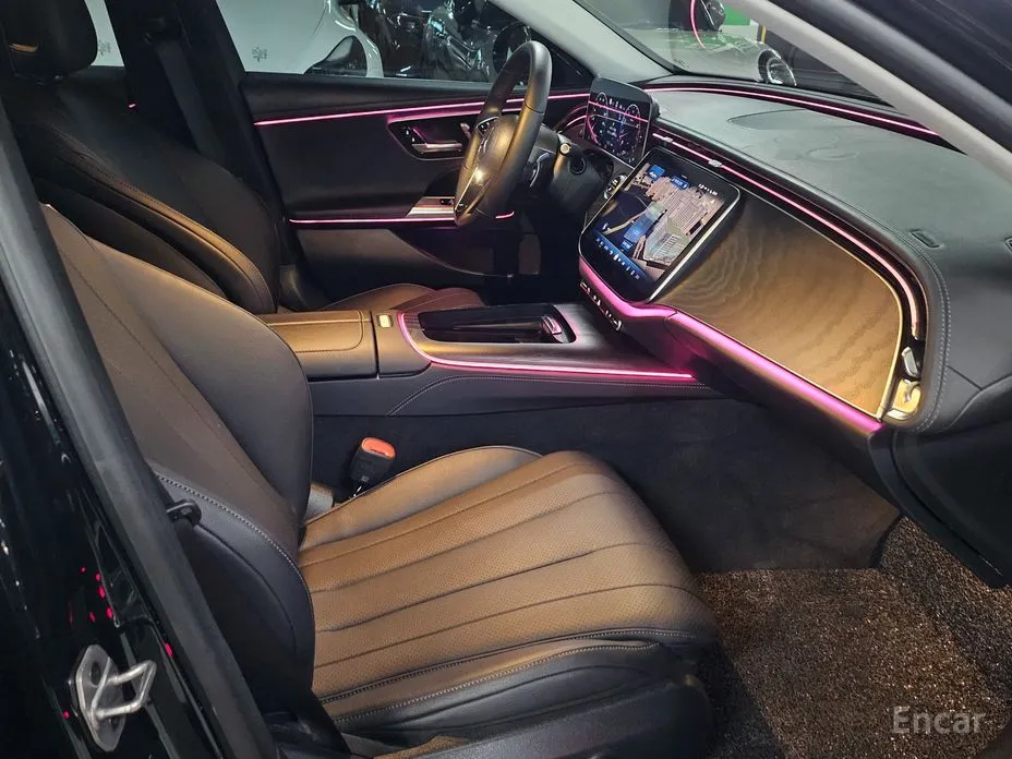 Фото 12 - Mercedes-Benz E-Class