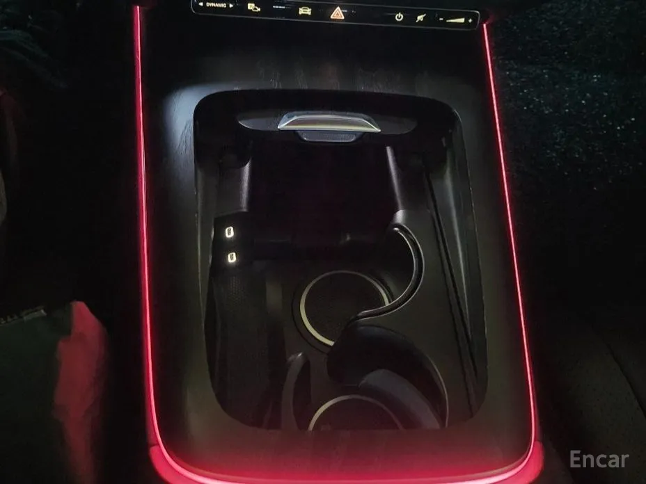 Фото 18 - Mercedes-Benz E-Class