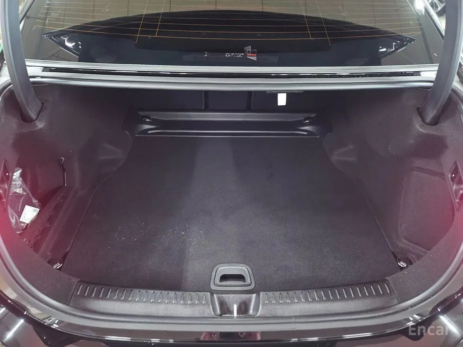 Фото 19 - Mercedes-Benz E-Class