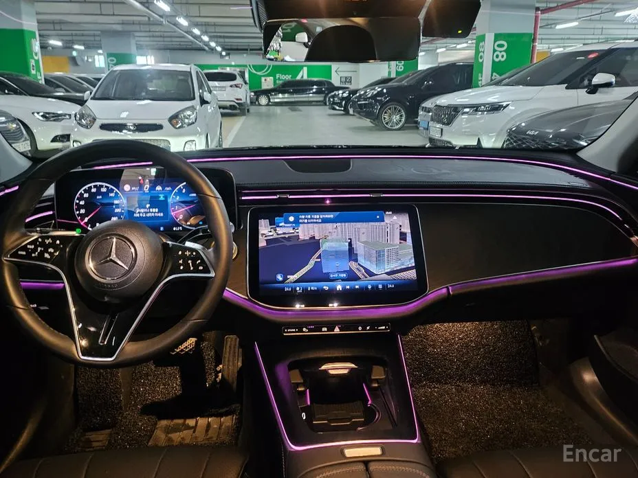 Фото 7 - Mercedes-Benz E-Class