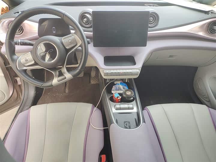 Фото 13 - BYD Dolphin