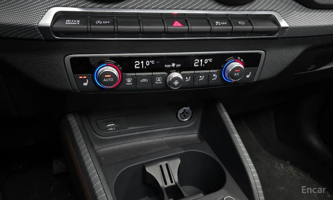 Фото 18 - Audi Q2