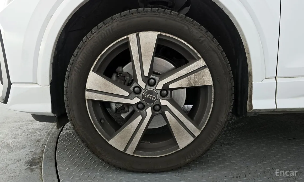 Фото 5 - Audi Q2