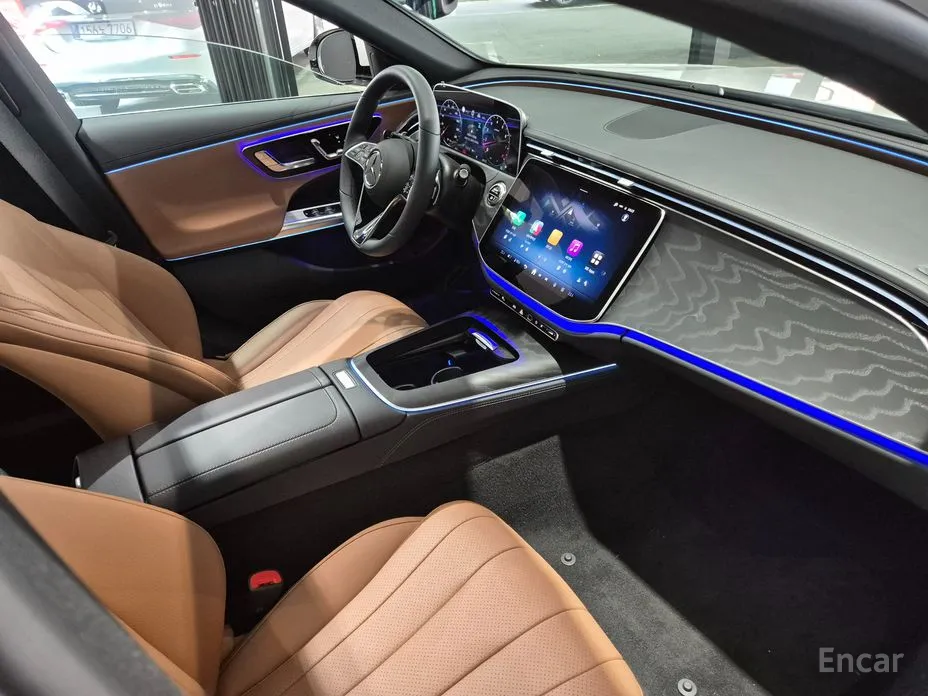 Фото 16 - Mercedes-Benz E-Class