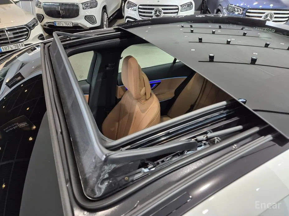 Фото 20 - Mercedes-Benz E-Class