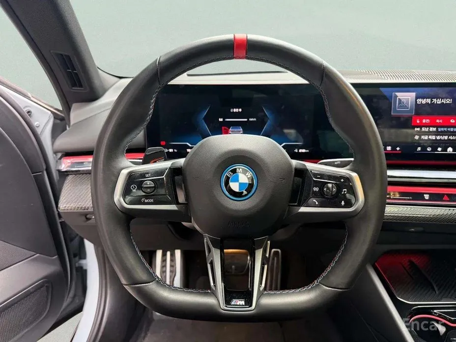 Фото 11 - BMW i5