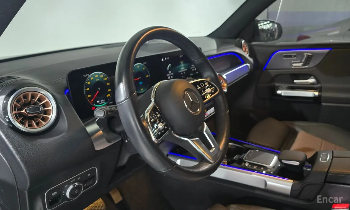 Фото 15 - Mercedes-Benz EQB