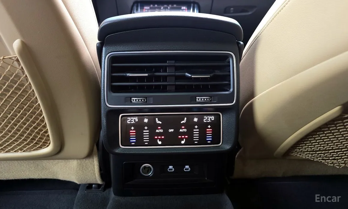 Фото 19 - Audi Q8