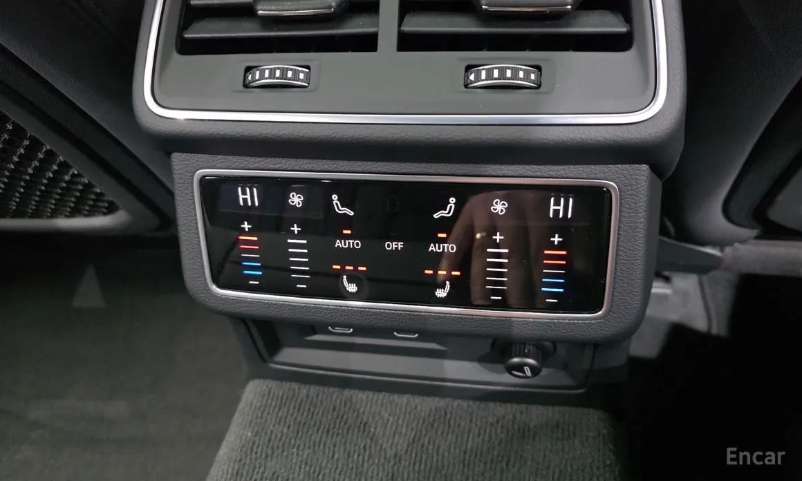 Фото 19 - Audi A6