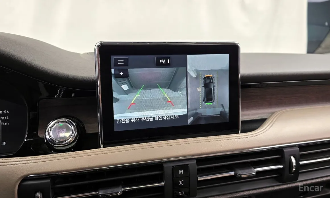 Фото 15 - Lincoln Corsair