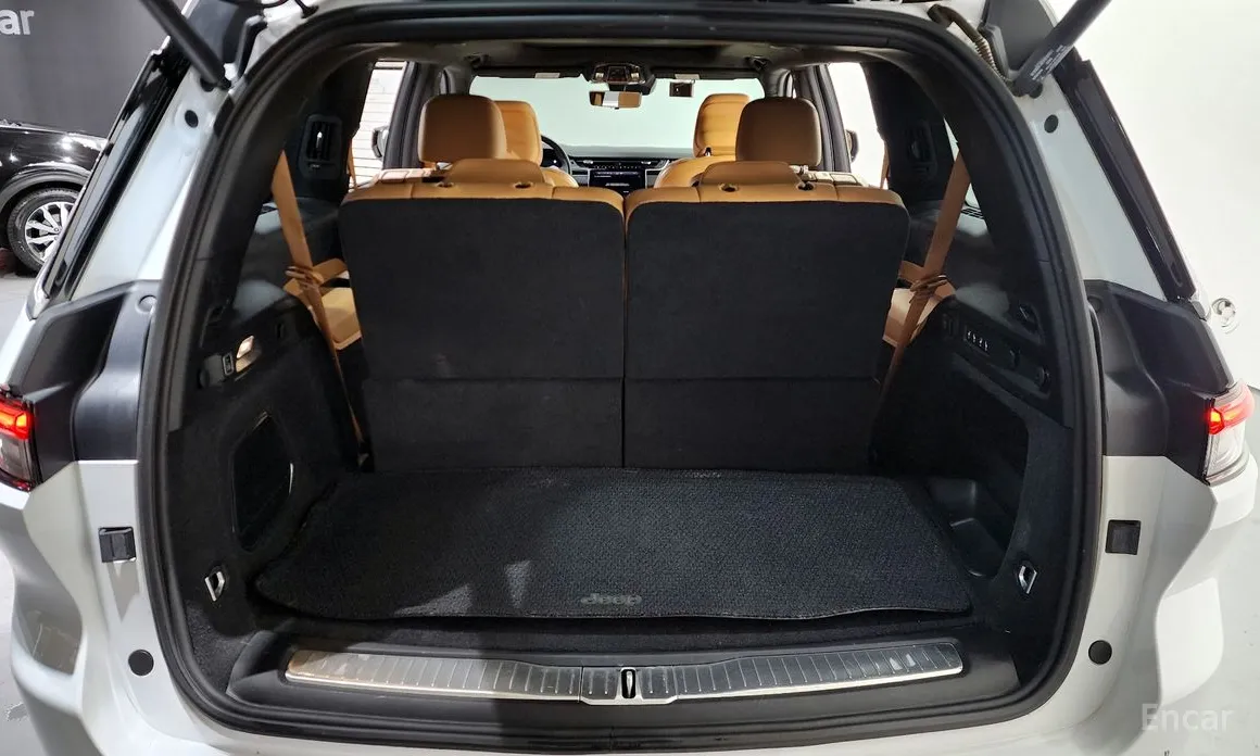 Фото 20 - Jeep Cherokee