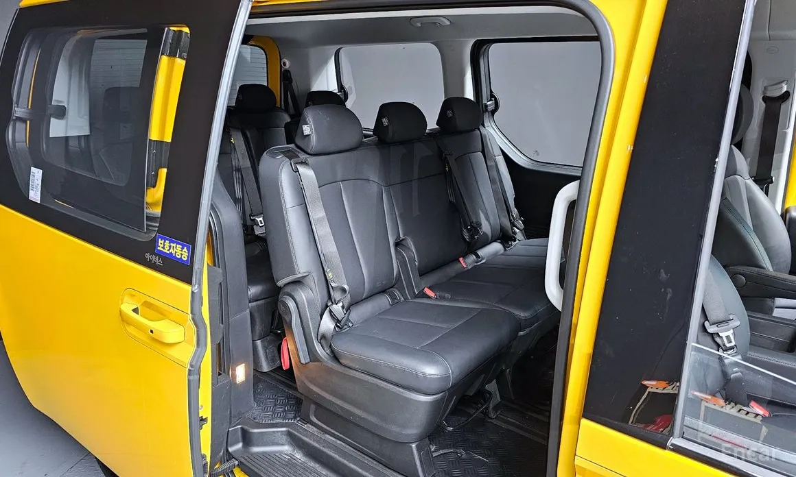 Фото 12 - Hyundai Staria