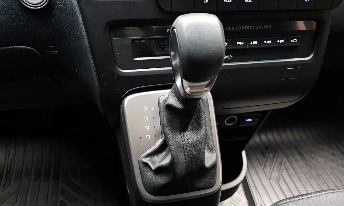 Фото 9 - Hyundai Staria