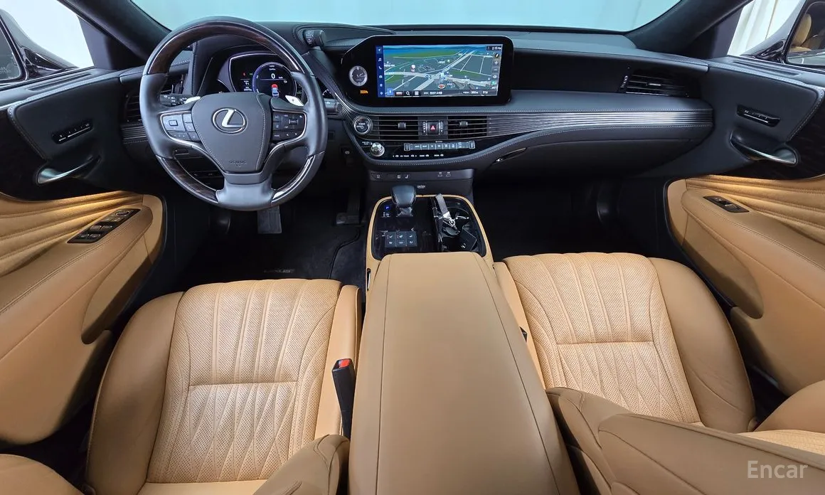 Фото 7 - Lexus LS