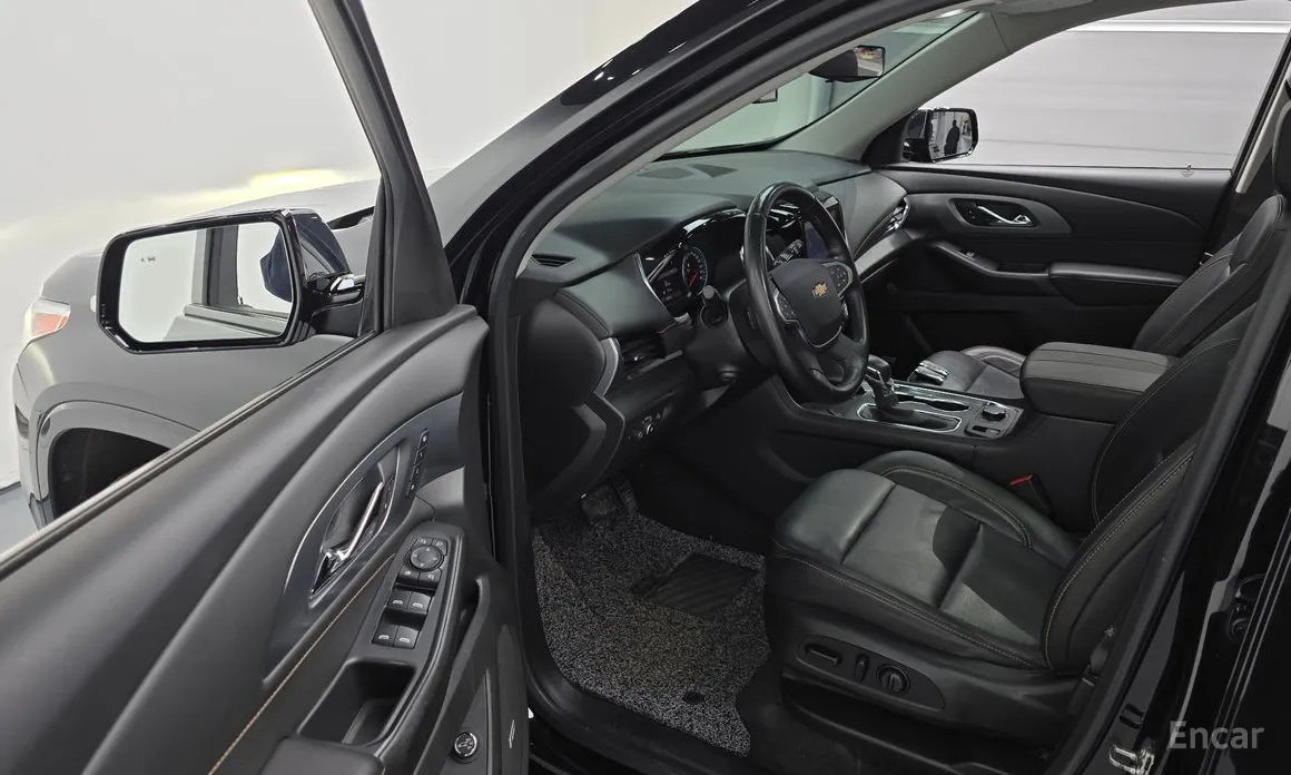 Фото 11 - Chevrolet Traverse