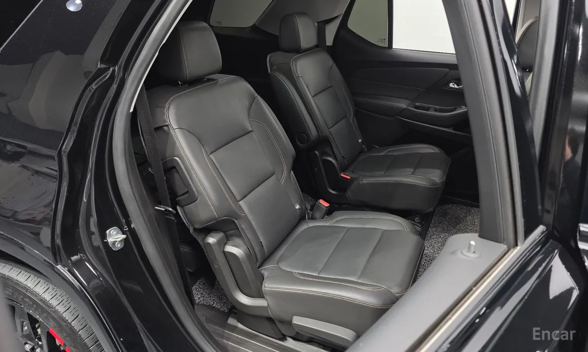 Фото 12 - Chevrolet Traverse