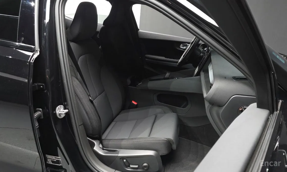 Фото 10 - Polestar 2