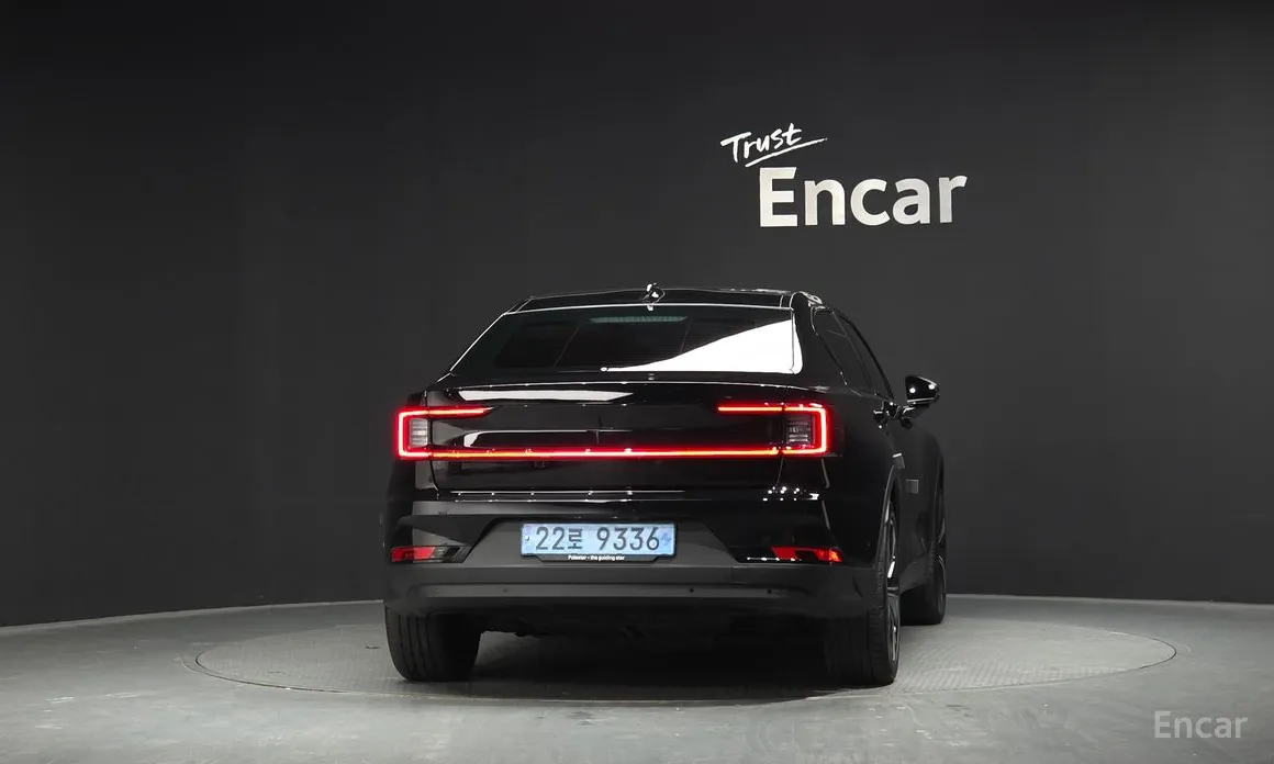 Фото 4 - Polestar 2