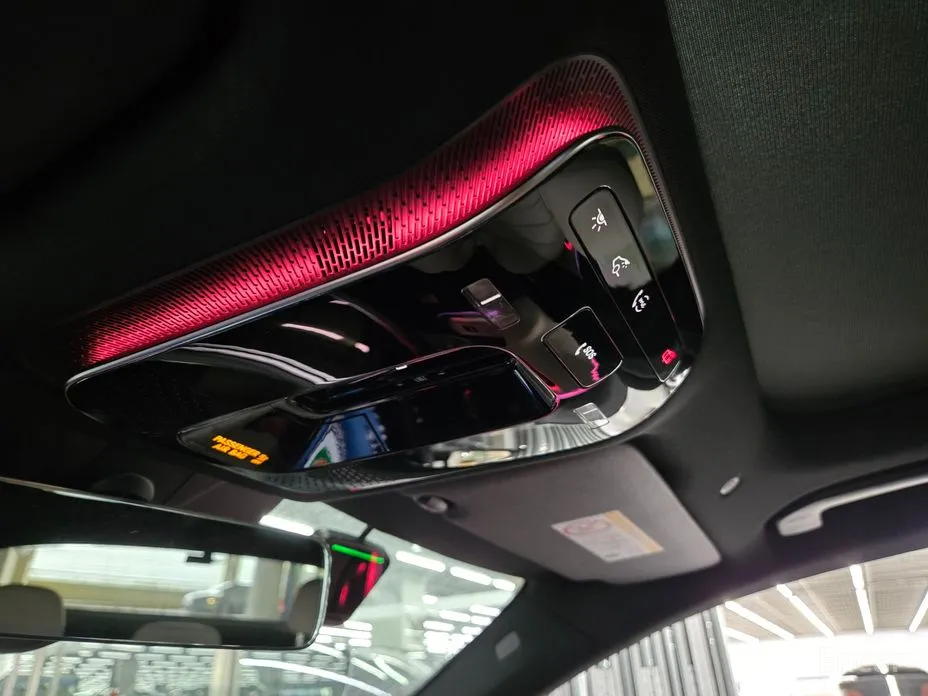 Фото 8 - Mercedes-Benz E-Class