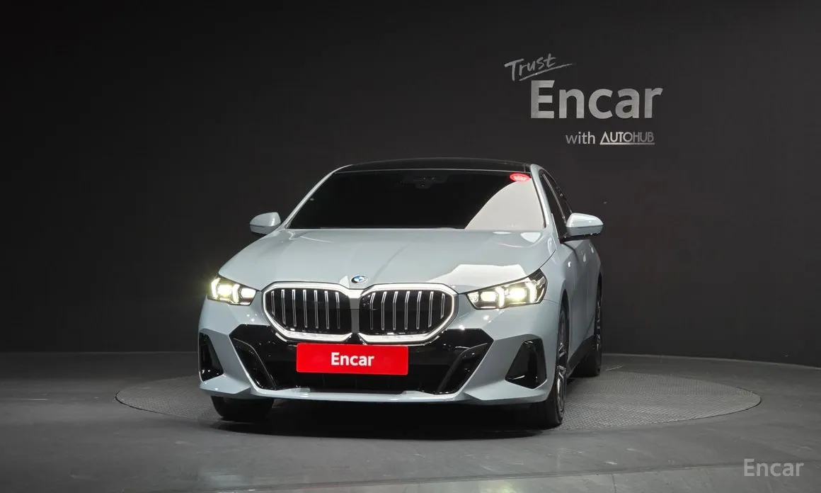 Фото 3 - BMW 5 Series