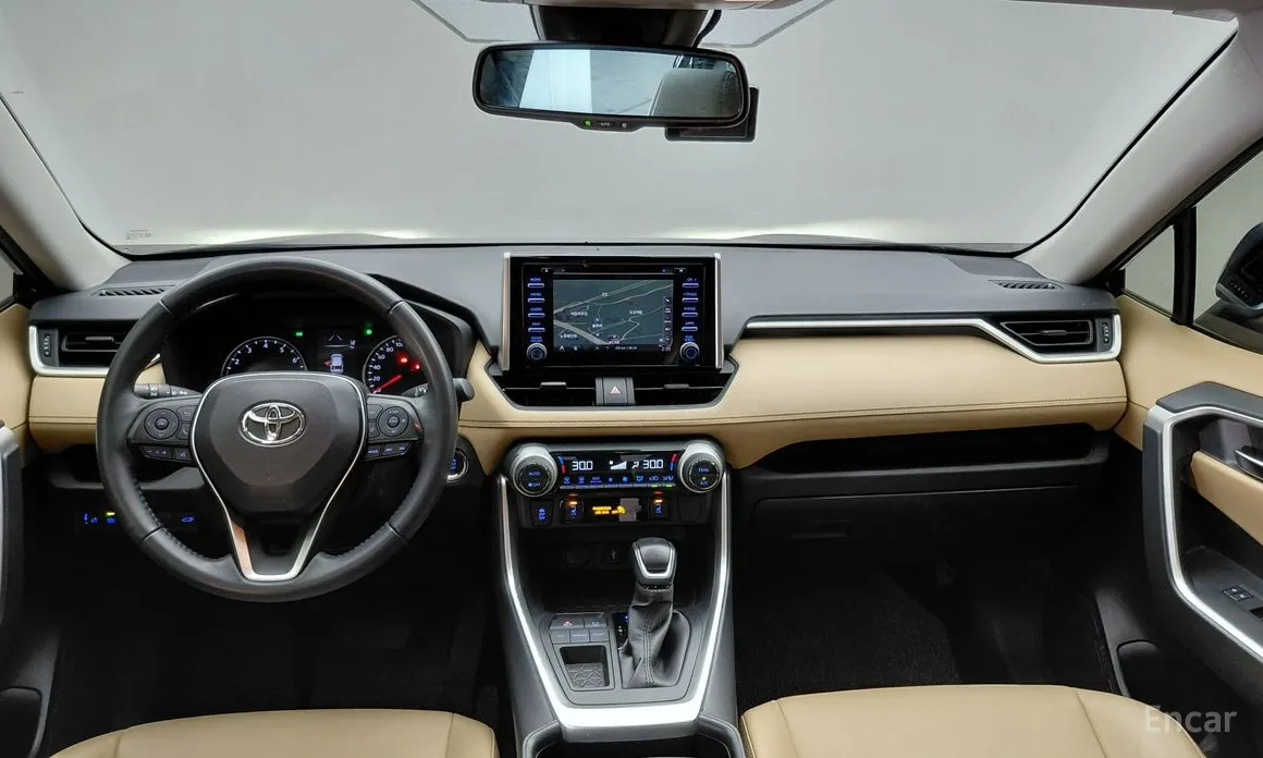 Фото 7 - Toyota RAV4