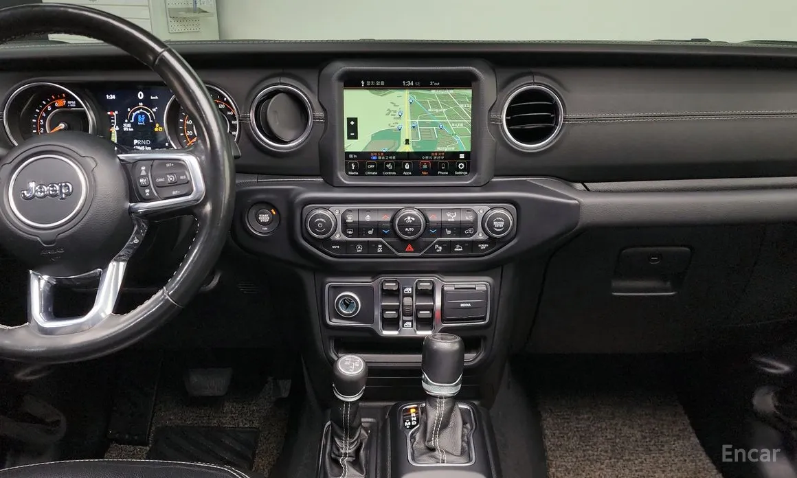 Фото 14 - Jeep Wrangler