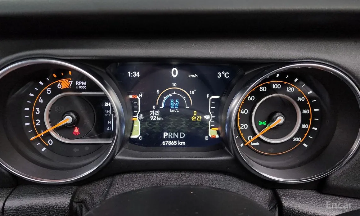 Фото 8 - Jeep Wrangler