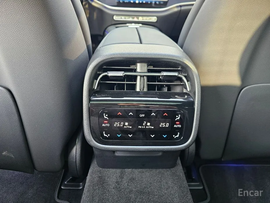 Фото 17 - Mercedes-Benz E-Class