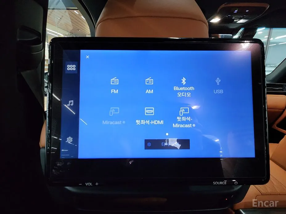 Фото 15 - Lexus LX