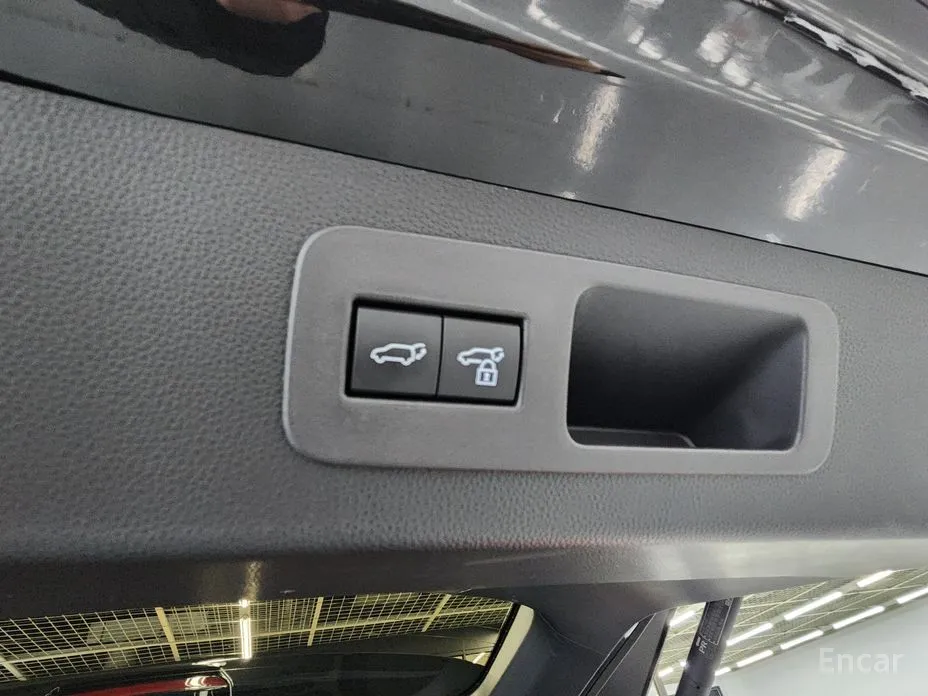 Фото 19 - Lexus LX