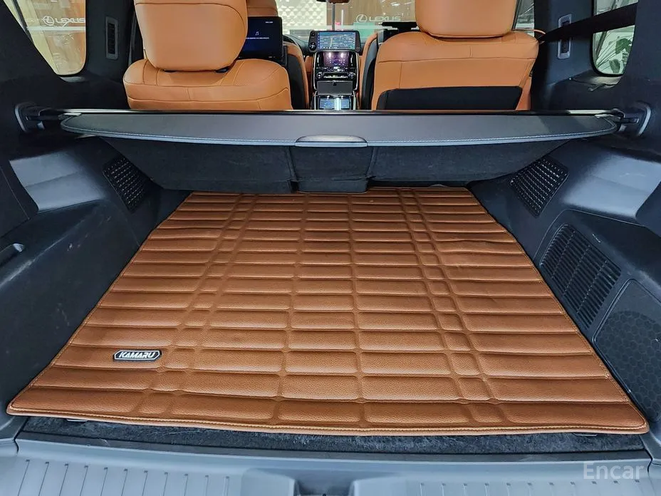 Фото 20 - Lexus LX