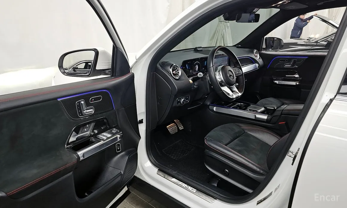 Фото 10 - Mercedes-Benz GLB-Class